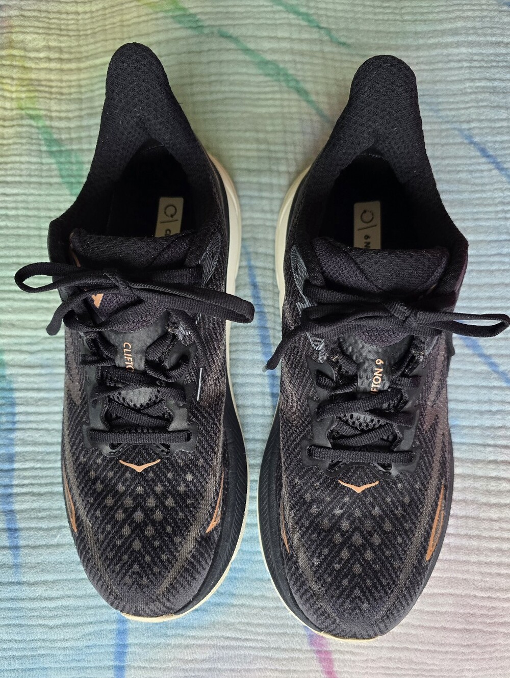 Hoka Clifton 9